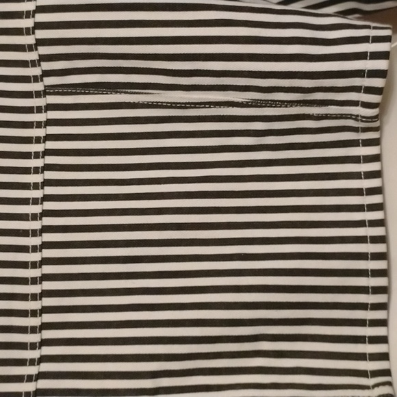 🌺NWOT crop striped denim jacket from Wild Honey size M So cute! - Picture 8 of 9